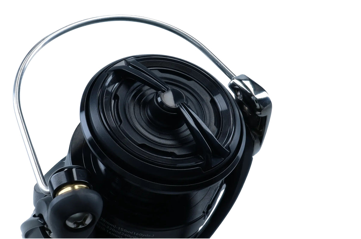 Daiwa BG Black LT 8000-p