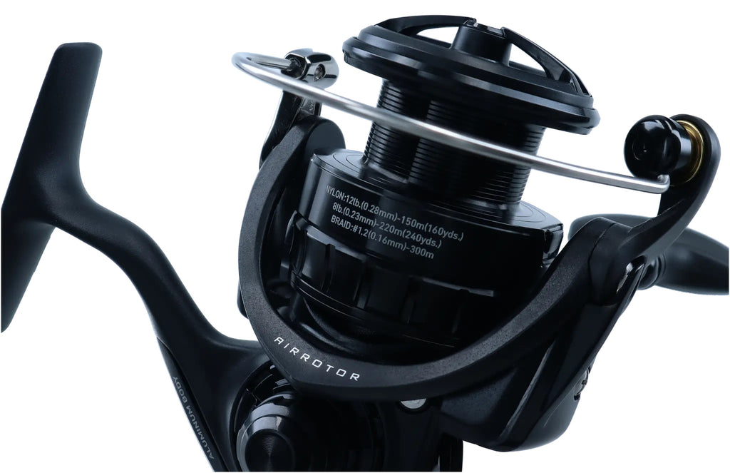 Daiwa BG Black LT 8000-p